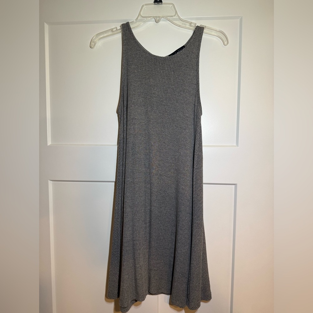 Derek Heart Charcoal Sleeveless Midi Dress
